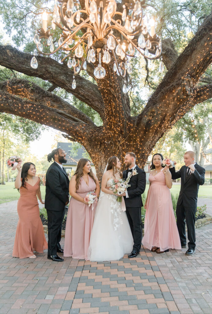 Romantic Spring Texas Wedding Oak Tree Manor Houston Wedding Photographer