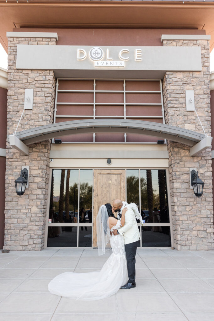 Breathtaking Glamorous Wedding Dolce Events Affordable Phoenix Wedding Photographer 