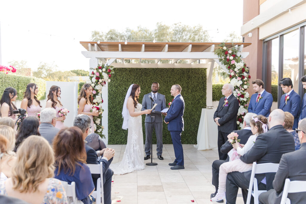 Captivating Elegant Wedding Dolce Events Affordable Scottsdale Wedding Photographer