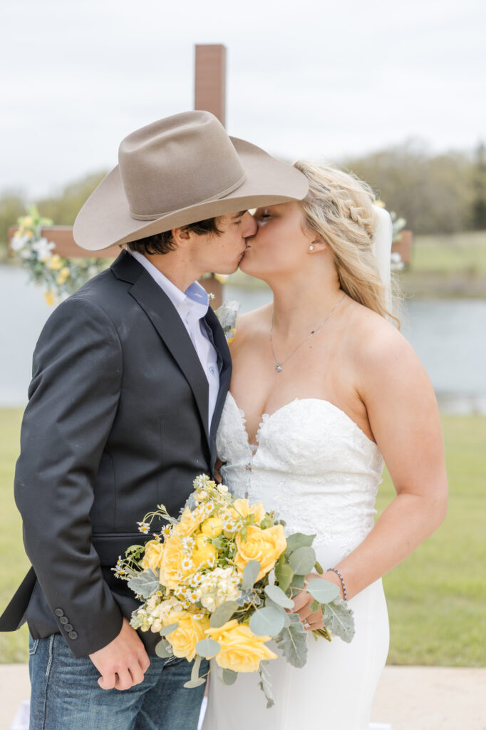 Radiant Charming Wedding Loco Lake Event Venue Dallas Wedding Photographer