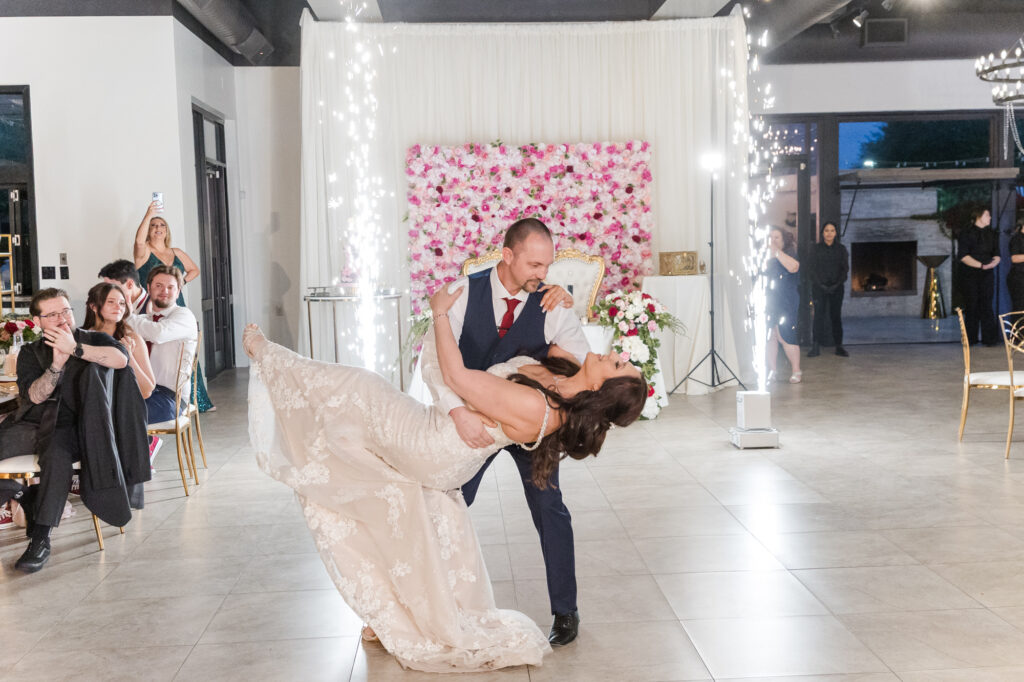 Captivating Elegant Wedding Dolce Events Affordable Scottsdale Wedding Photographer