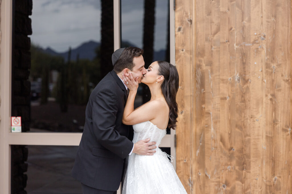 Breathtakingly Radiant Wedding Dolce Events Phoenix Wedding Photographer